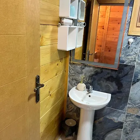 Apartmani Joka I Drvene Kucice Vrdnik Exterior photo