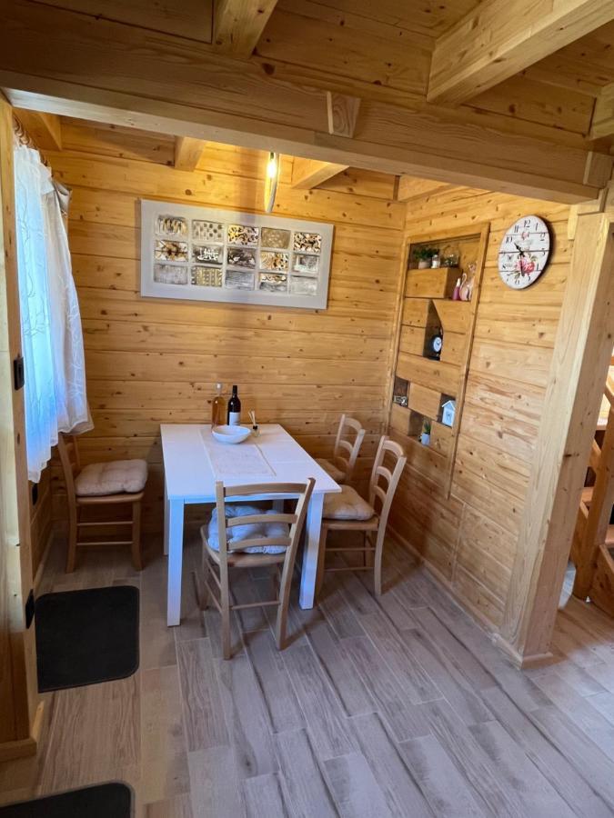 Joka I Drvene Kucice Holiday home Vrdnik
